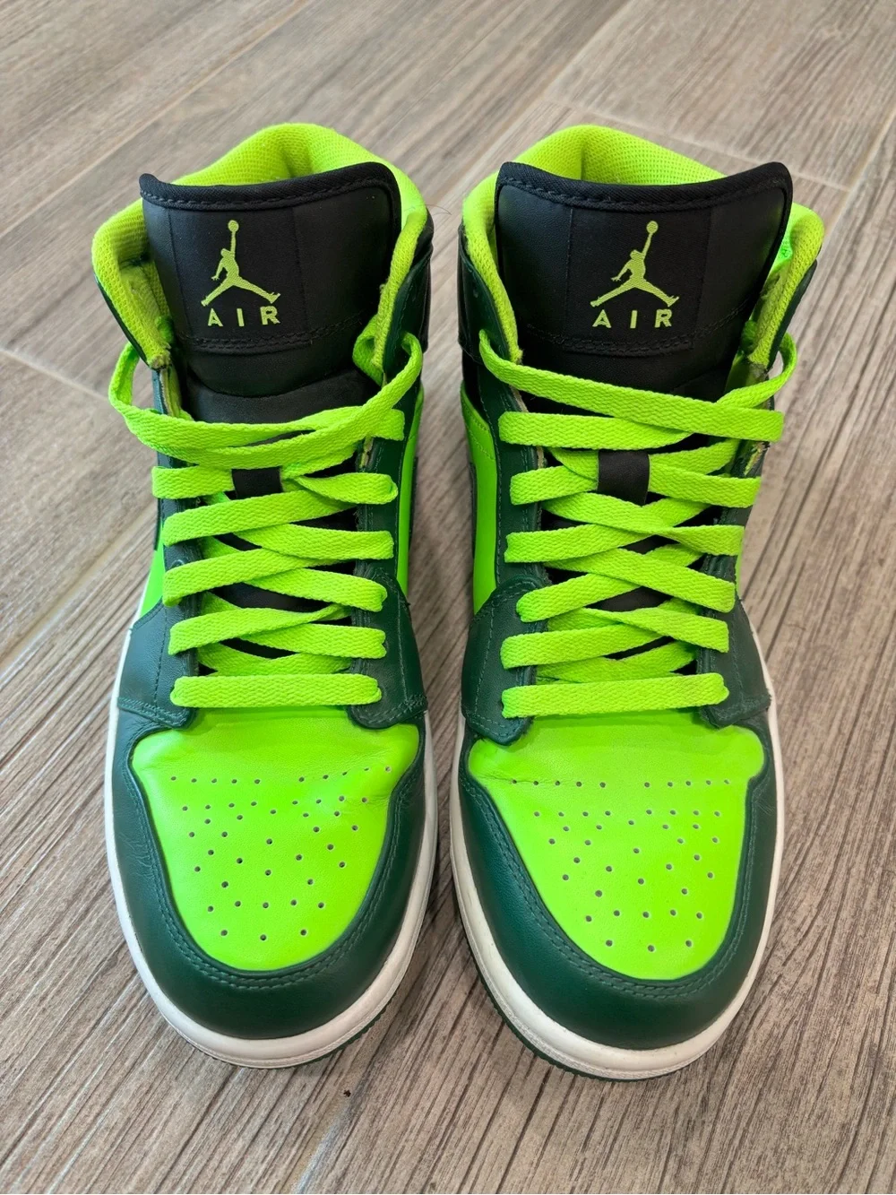 Jordan 1 Mid George Green Black Mens Athletic Hulk Sneaker Size 8